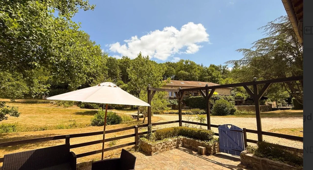 La Chaumière cottage view 2