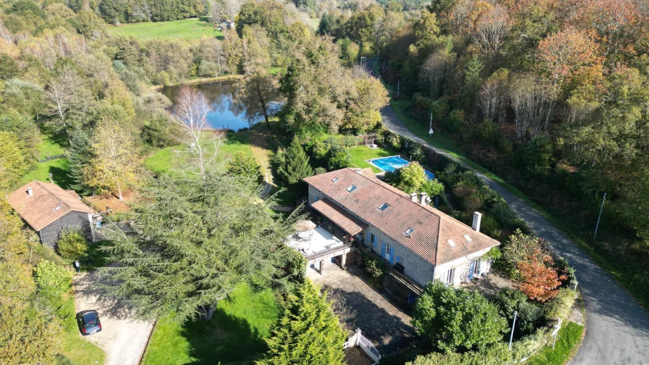 Looking for space? This place is ideal